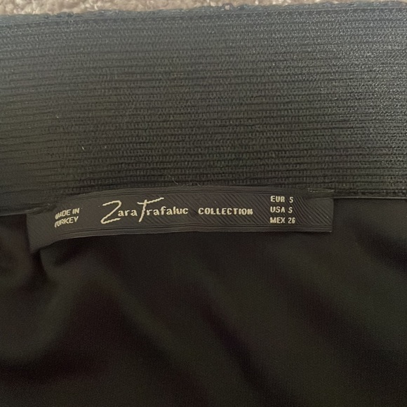 Zara Mini Skirt Bird Pattern - Picture 3 of 3